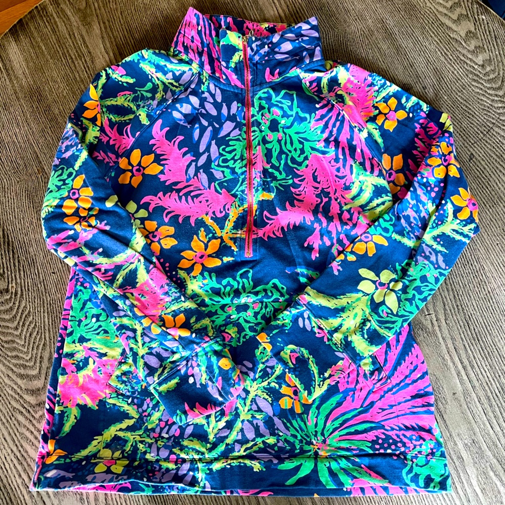 Lilly Pulitzer women’s size Medium pullover